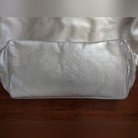 Parker Thatch XL Jane Silver Slouch Tote Bag - Picture 2 of 11